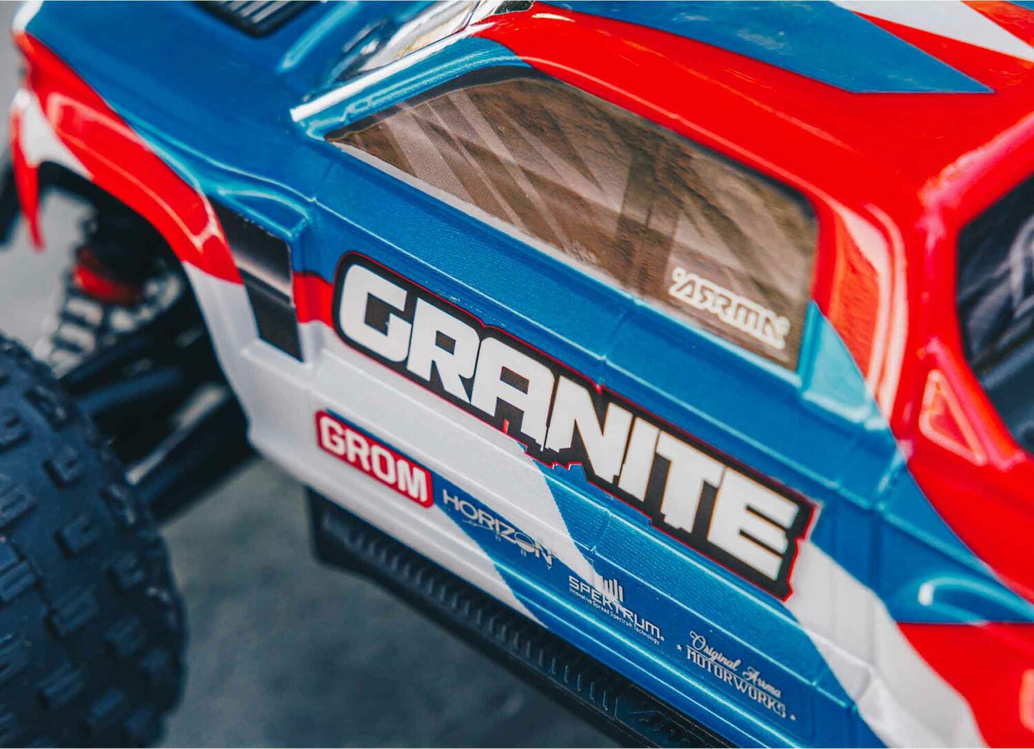 1/18 GRANITE GROM MEGA 380 Brushed 4X4 Monster Truck RTR with Battery & Charger, Blue